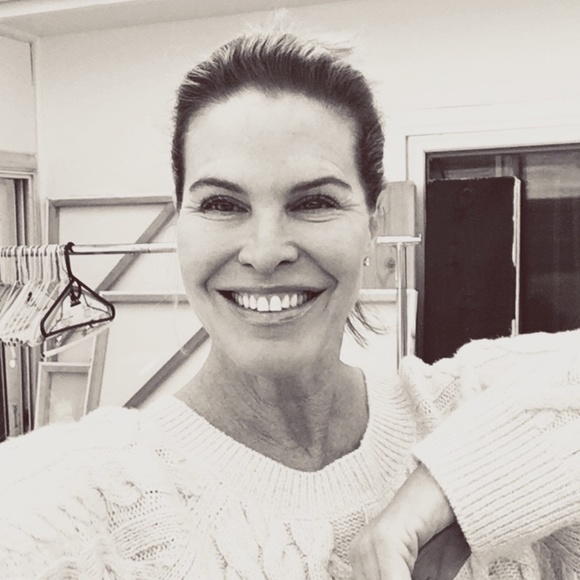 Meet your Posher, Tricia - Picture 1 of 1